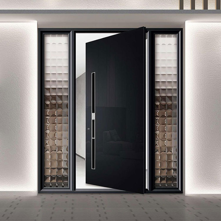 Puerta giratoria de entrada principal con losa de acero